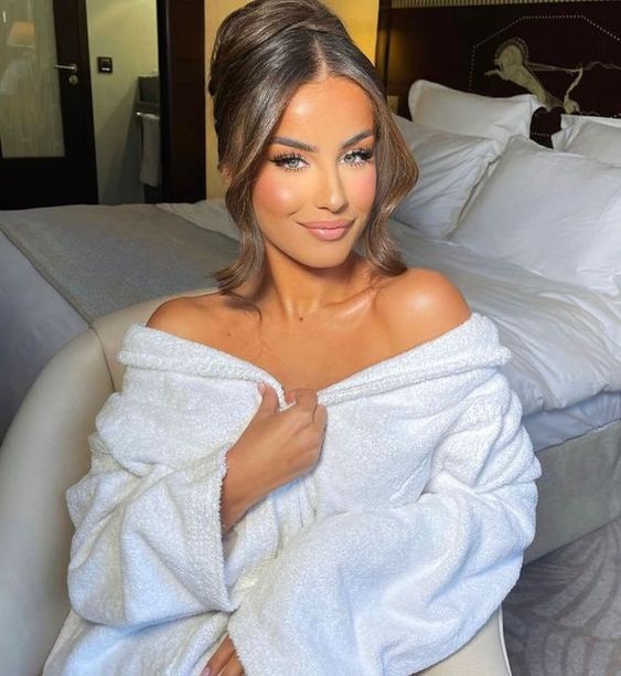 La star de téléréalité Kamila makeup by Styled by Syria